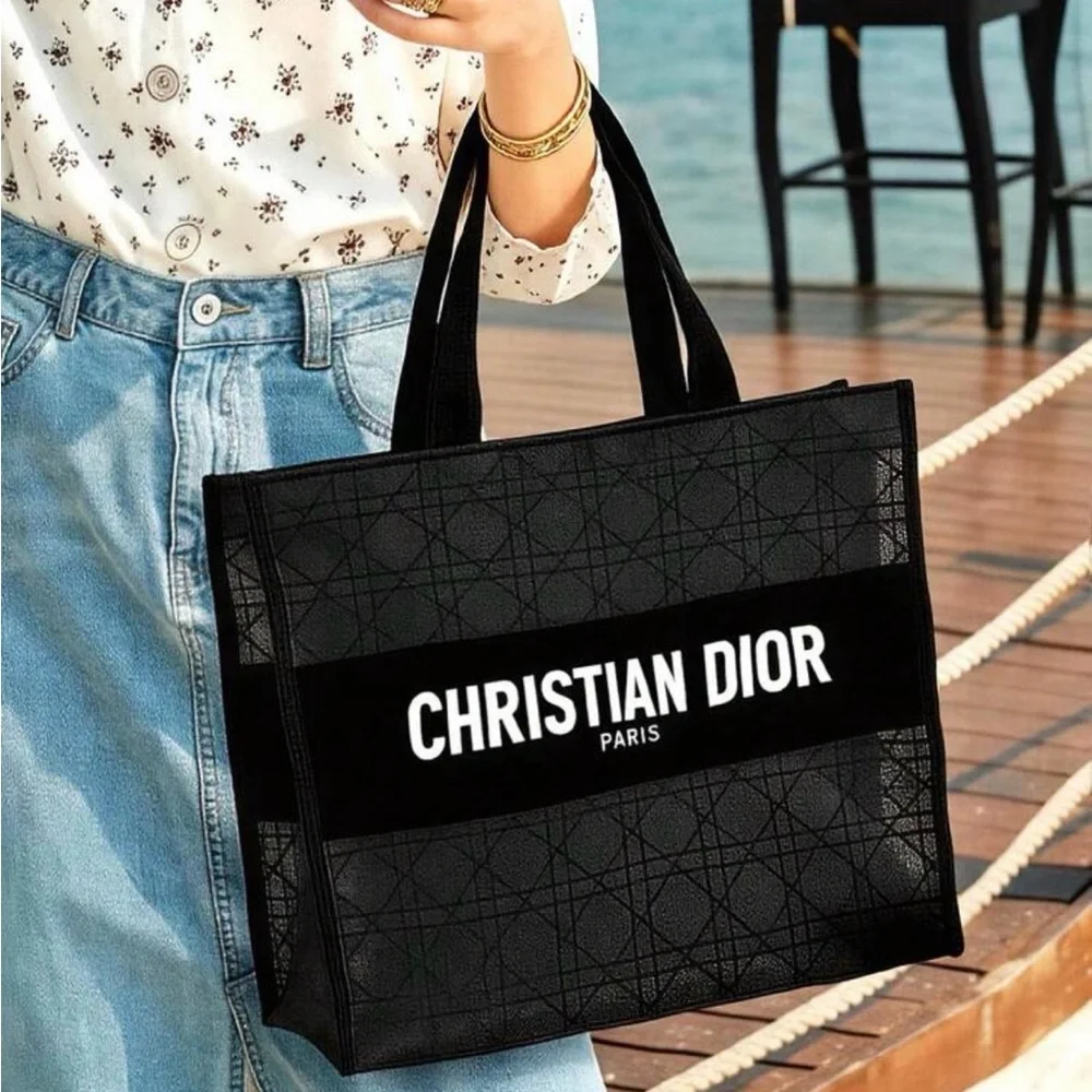 Dior Beauty makeup Tote - Picture 5 of 5